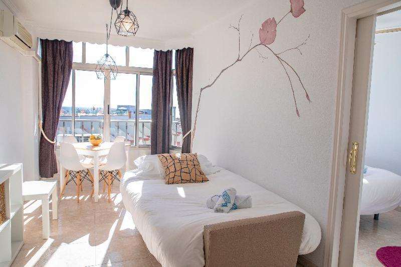 Palm Beach Club Apartamentos Carihuela Torremolinos Szoba fotó